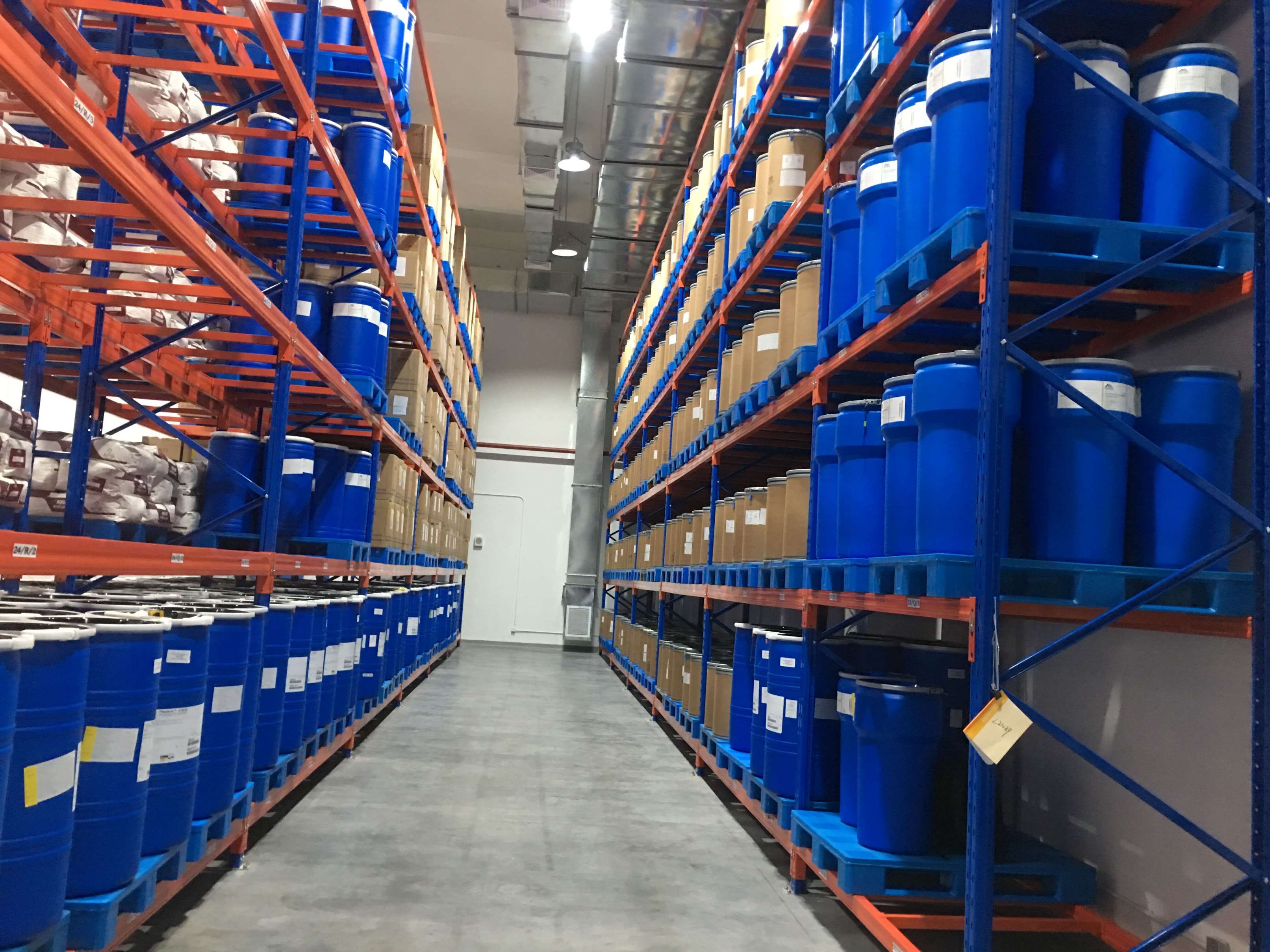 Bốn giải pháp để làm cho hệ thống kho bãi thông minh